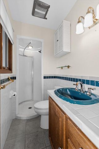 68911 Island Drive, Edwardsburg, MI 49112