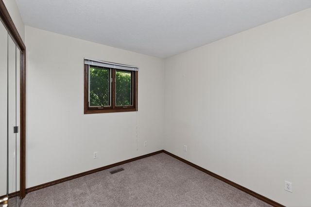68911 Island Drive, Edwardsburg, MI 49112
