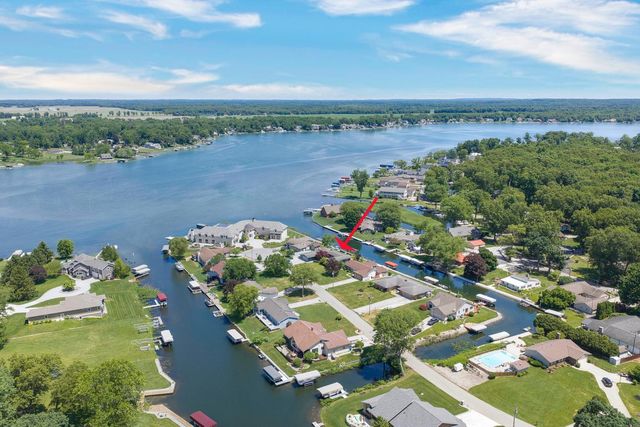 68911 Island Drive, Edwardsburg, MI 49112