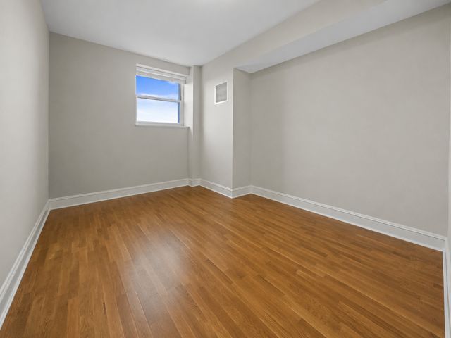 850 N Lake Shore Drive 203, Chicago, IL 60611