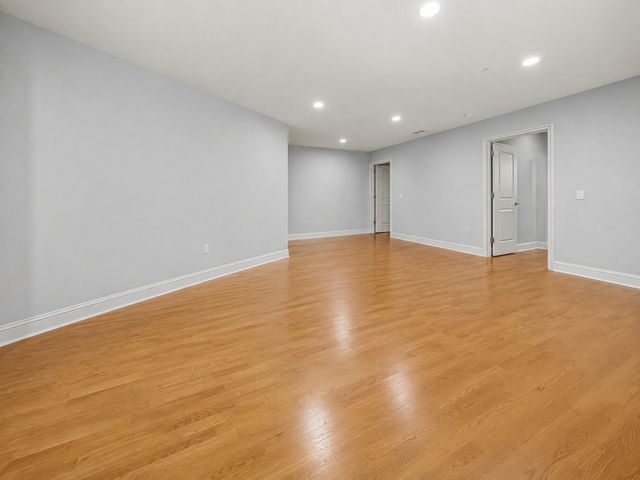 850 N Lake Shore Drive 203, Chicago, IL 60611