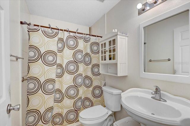 7412 S 33RD AVENUE S, Tampa, FL 33619