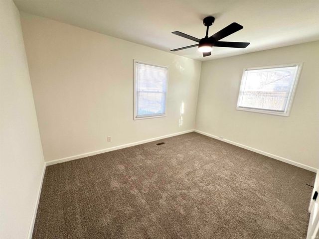 1801 Ravenswood Drive, Evansville, IN 47714