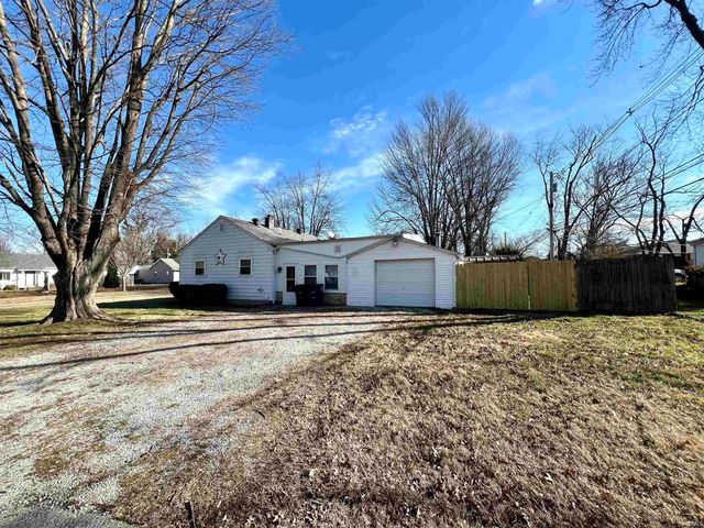 1801 Ravenswood Drive, Evansville, IN 47714