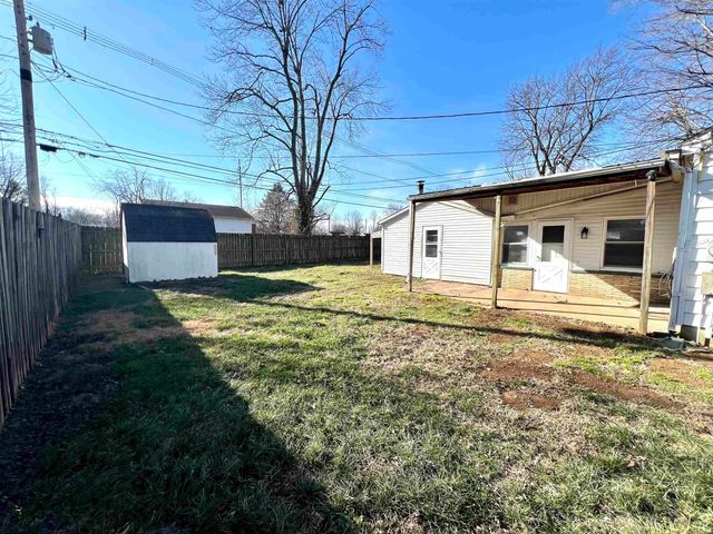 1801 Ravenswood Drive, Evansville, IN 47714