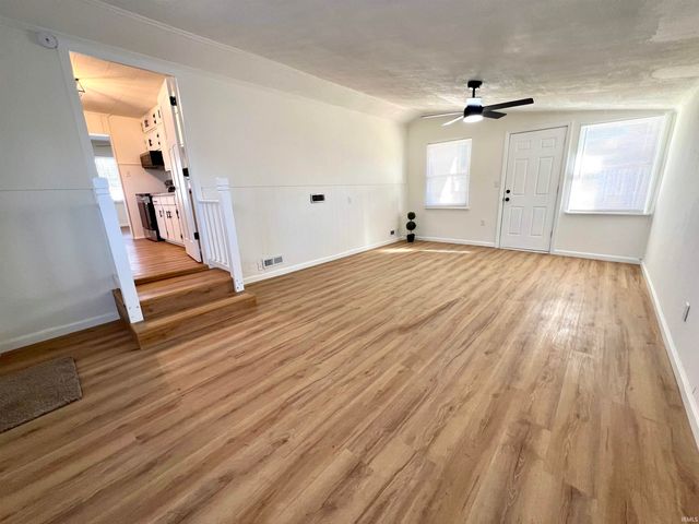 1801 Ravenswood Drive, Evansville, IN 47714