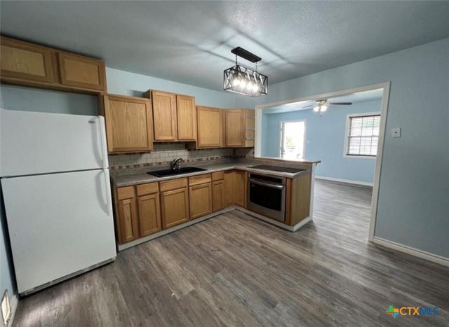 304 Margaret Lee Street, Copperas Cove, TX 76522