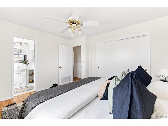 2145 Myrtlewood Ln, Lakewood, CO 80215