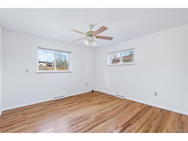 2145 Myrtlewood Ln, Lakewood, CO 80215