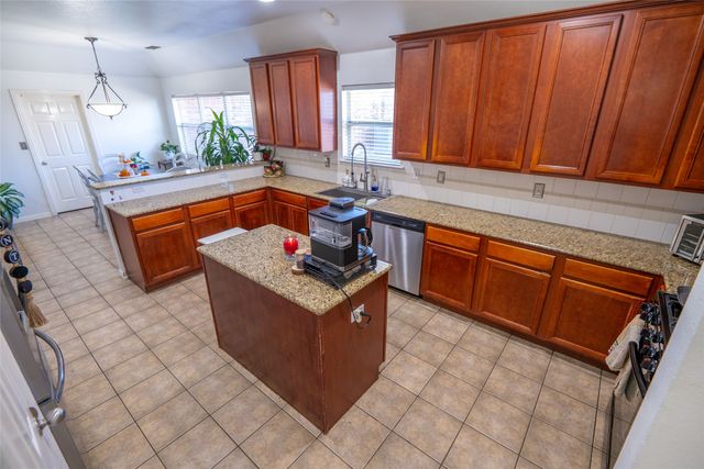 4612 Harvest Lane, Sachse, TX 75048