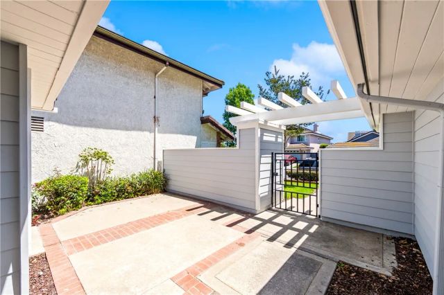 3462 Windsor Court, Costa Mesa, CA 92626