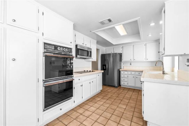 3462 Windsor Court, Costa Mesa, CA 92626