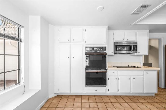 3462 Windsor Court, Costa Mesa, CA 92626