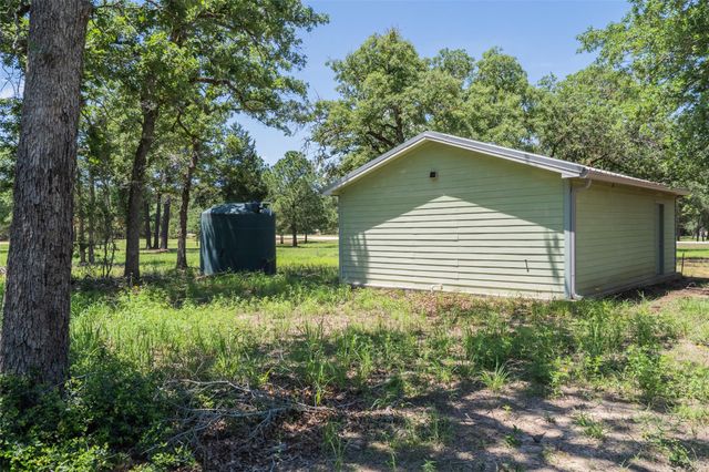 133 Roundup RDG, Smithville, TX 78957