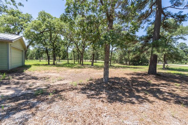 133 Roundup RDG, Smithville, TX 78957