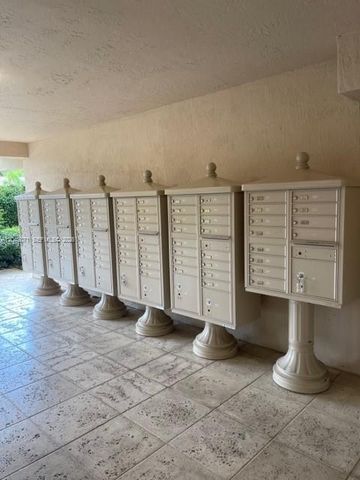 14500 SW 88th Avenue 247, Palmetto Bay, FL 33176
