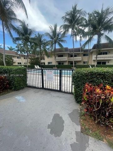 14500 SW 88th Avenue 247, Palmetto Bay, FL 33176