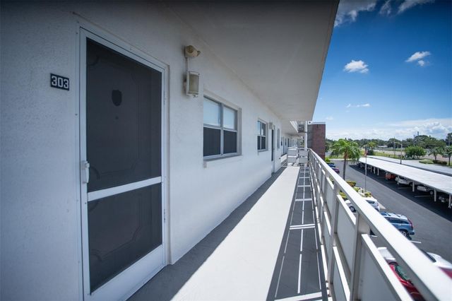 5501 80TH STREET N 303, St Petersburg, FL 33709