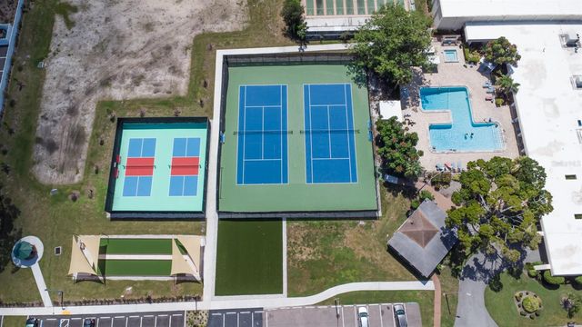 5501 80TH STREET N 303, St Petersburg, FL 33709