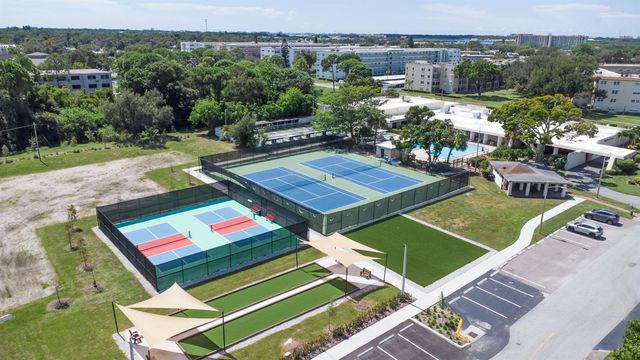 5501 80TH STREET N 303, St Petersburg, FL 33709