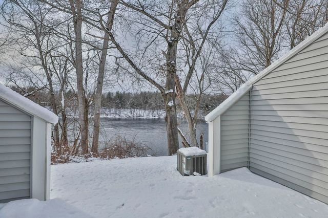 3030 Brown Ave Unit 20, Manchester, NH 03103