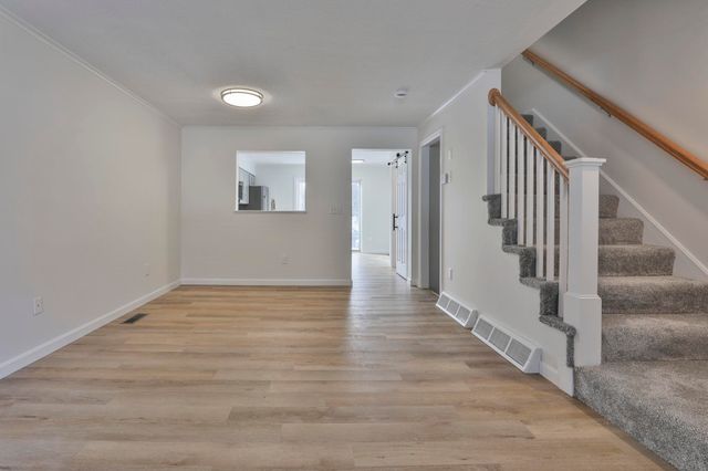 3030 Brown Ave Unit 20, Manchester, NH 03103