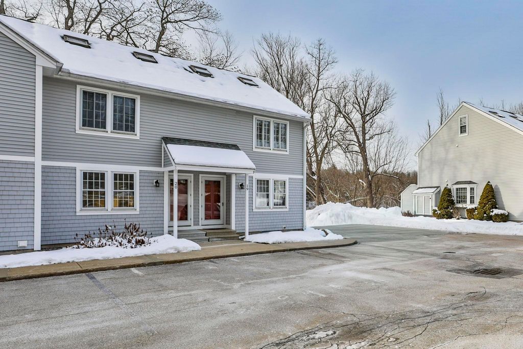 3030 Brown Ave Unit 20, Manchester, NH 03103