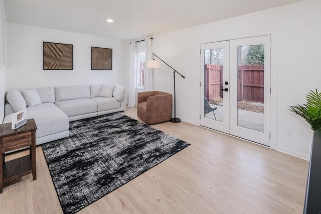 111 Fernridge Drive, Spartanburg, SC 29307