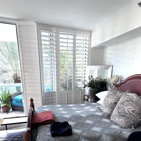 1000 S Pointe Dr 308, Miami Beach, FL 33139