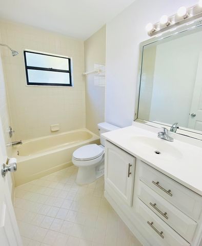 212 Trace Court, Royal Palm Beach, FL 33411