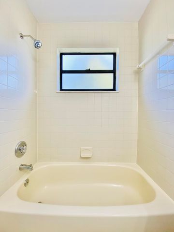 212 Trace Court, Royal Palm Beach, FL 33411