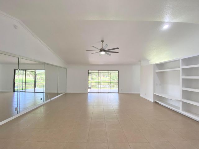 212 Trace Court, Royal Palm Beach, FL 33411