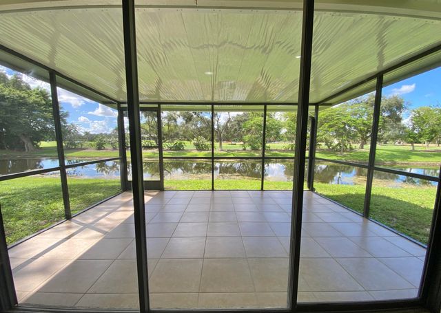212 Trace Court, Royal Palm Beach, FL 33411