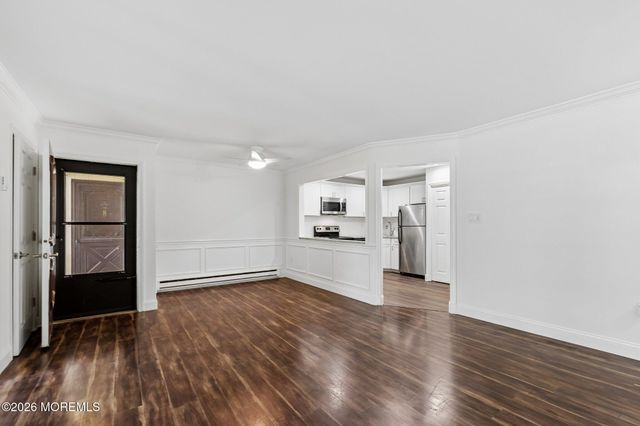 130 Amberly Drive H, Manalapan, NJ 07726
