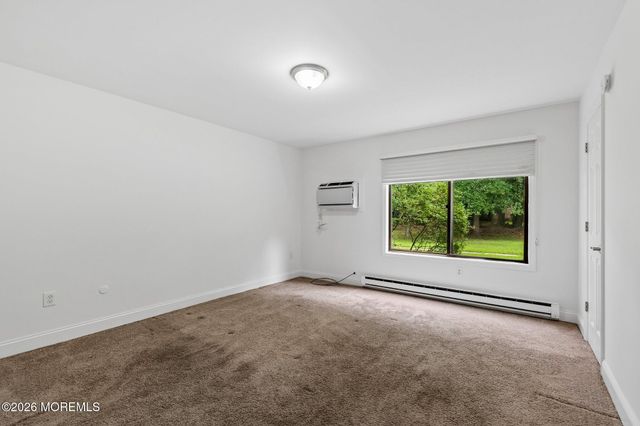 130 Amberly Drive H, Manalapan, NJ 07726