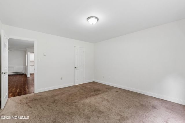 130 Amberly Drive H, Manalapan, NJ 07726