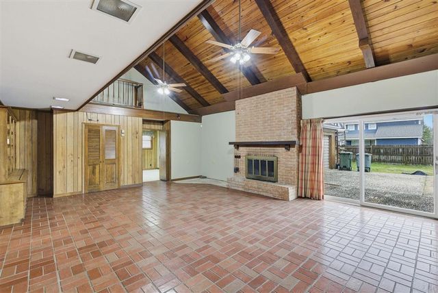 2622 Park Drive, Lake Charles, LA 70605