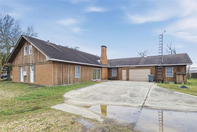 2622 Park Drive, Lake Charles, LA 70605