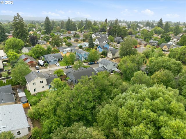 642 S 13TH Ave, Cornelius, OR 97113