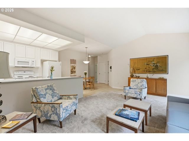 642 S 13TH Ave, Cornelius, OR 97113