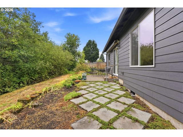 642 S 13TH Ave, Cornelius, OR 97113