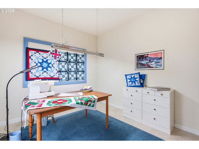 642 S 13TH Ave, Cornelius, OR 97113