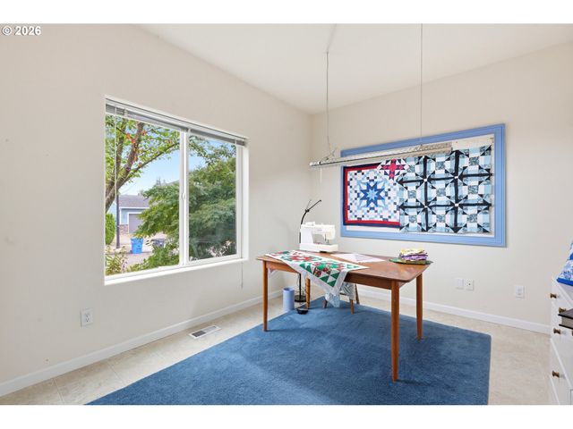 642 S 13TH Ave, Cornelius, OR 97113