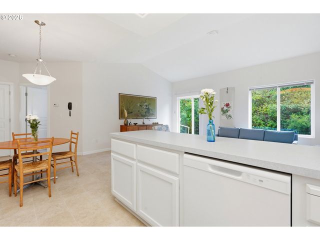 642 S 13TH Ave, Cornelius, OR 97113