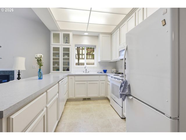 642 S 13TH Ave, Cornelius, OR 97113