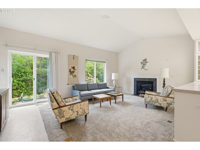 642 S 13TH Ave, Cornelius, OR 97113