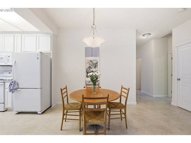 642 S 13TH Ave, Cornelius, OR 97113