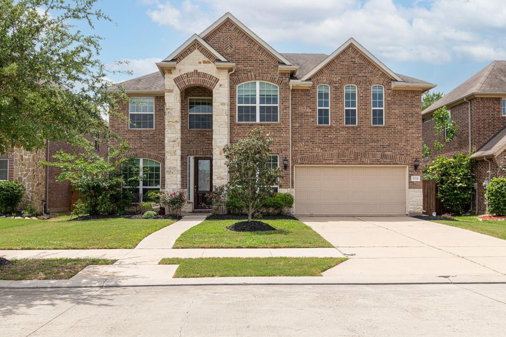 5314 Belle Manor Lane, Sugar Land, TX 77479