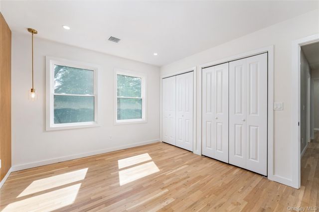 933 Thompson Drive, Bay Shore, NY 11706