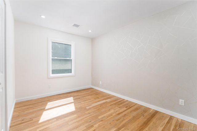 933 Thompson Drive, Bay Shore, NY 11706